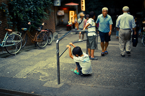 夏休みの宿題終わらない時は宿題代行サービス!?中学生でも使える？