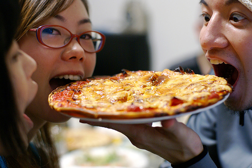 大学生の宅飲み楽しい！差し入れ,お土産どうする？ウマいおつまみはコレ！